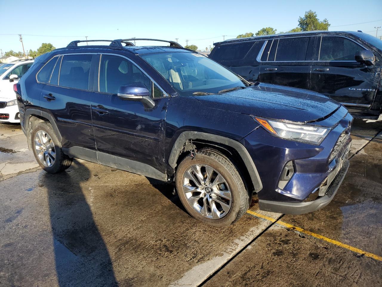 2024 Toyota Rav4 Xle Premium - Фото 4