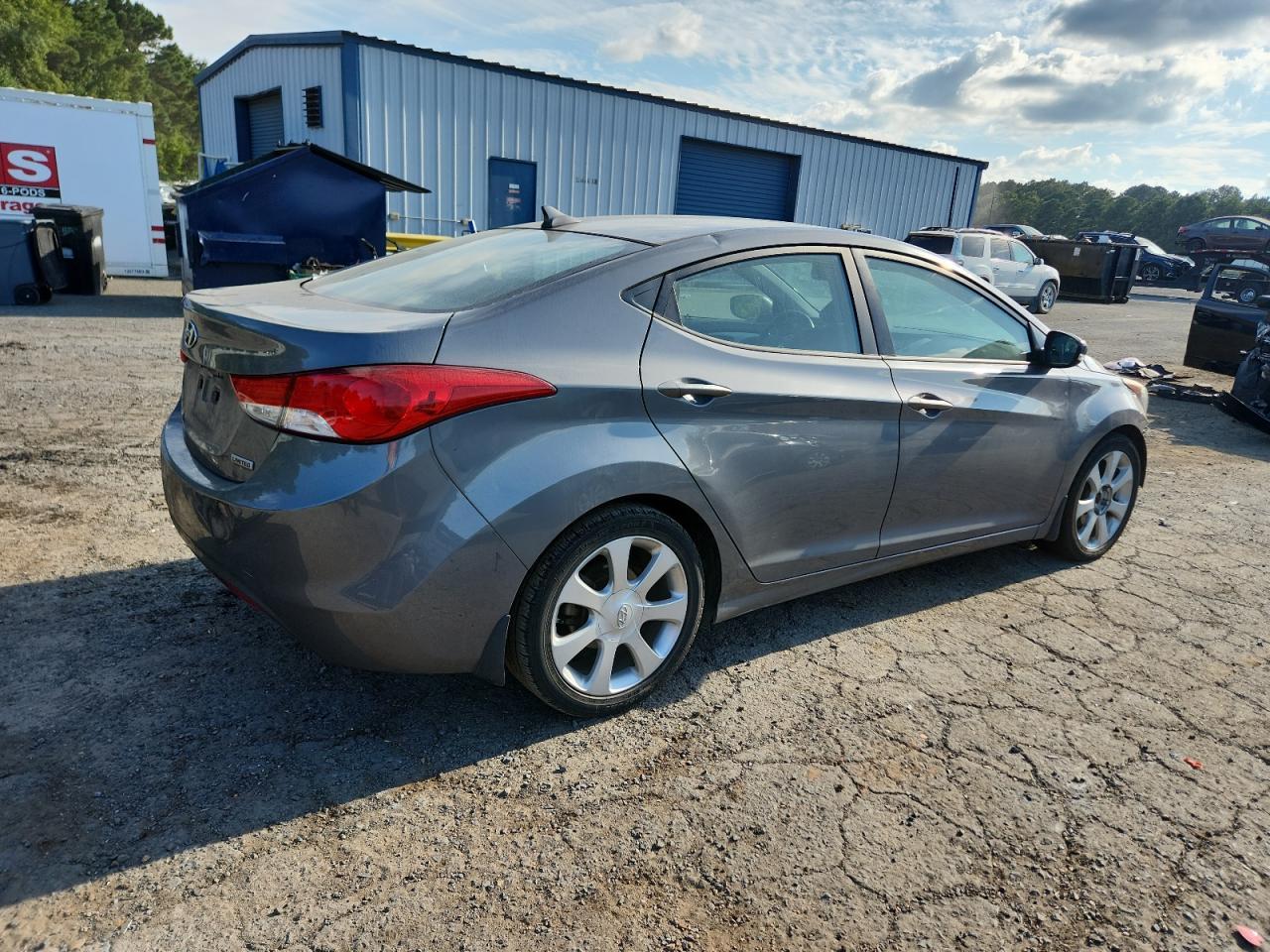 2013 Hyundai Elantra Gls - Image 3