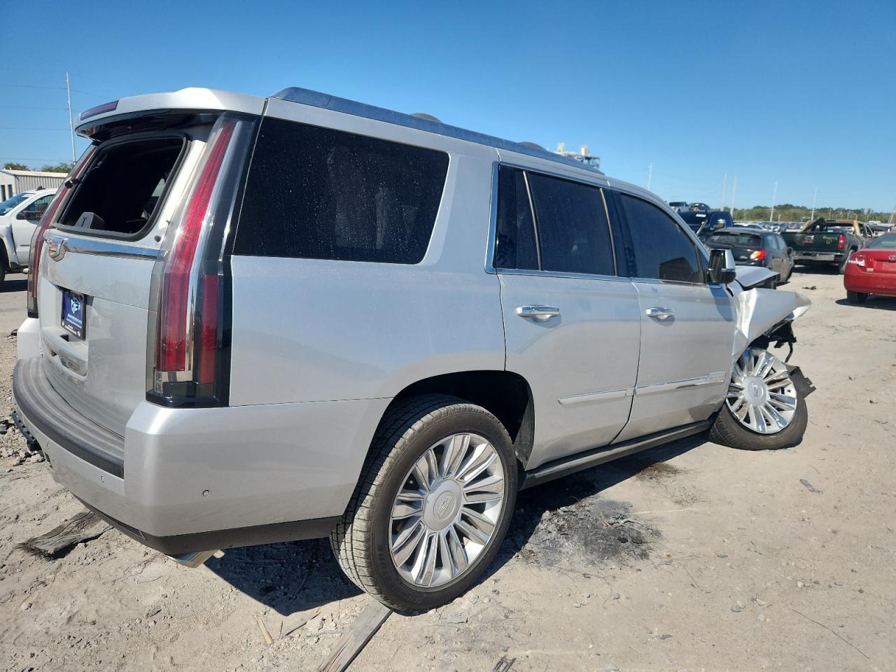 2017 Cadillac Escalade Platinum - Фото 3