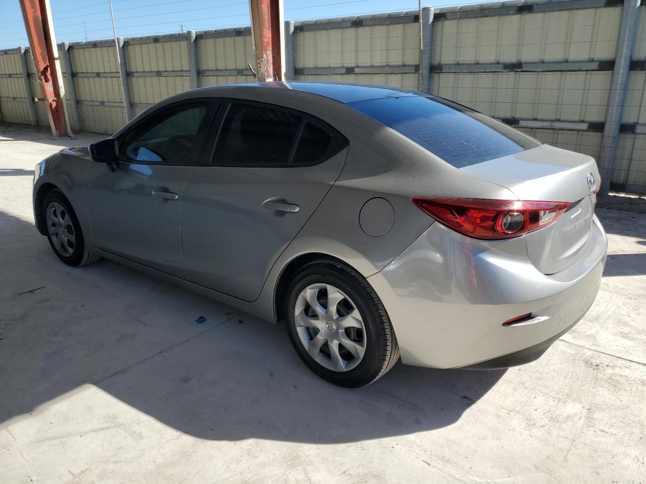 2015 Mazda 3 Sport - Фото 2