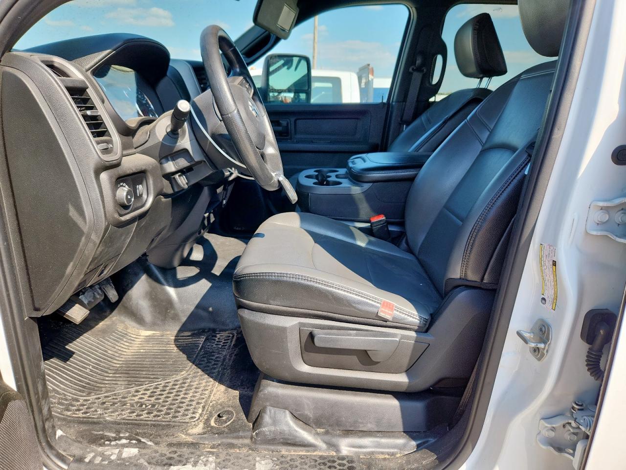 2024 Ram 3500 Tradesman - Фото 7