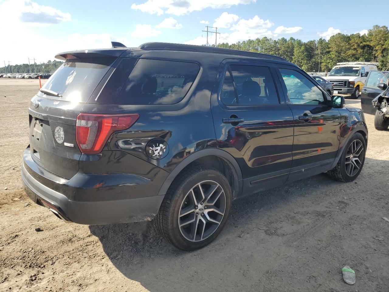 2017 Ford Explorer Sport - Фото 3