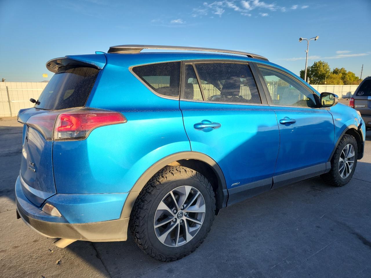 2018 Toyota Rav4 Hv - Image 3