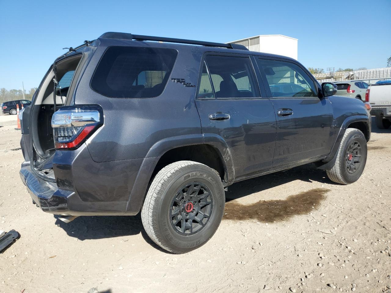 2023 Toyota 4Runner Se - Фото 3