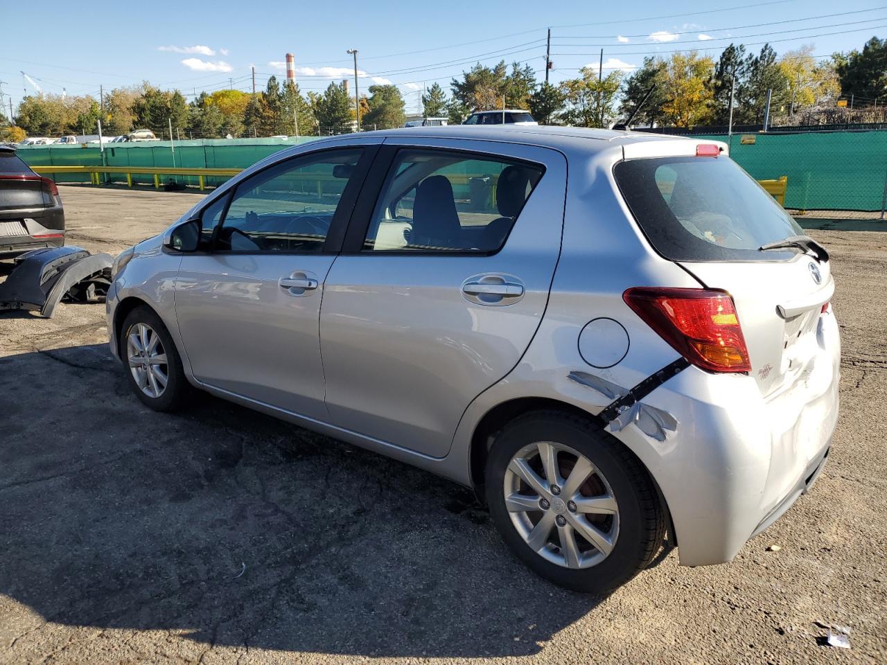 2016 Toyota Yaris L - Фото 2
