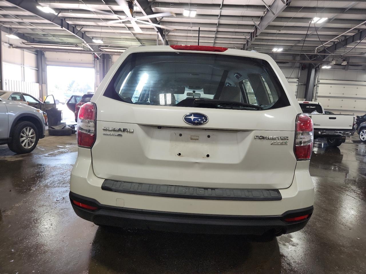 2015 Subaru Forester 2.5I - Image 6