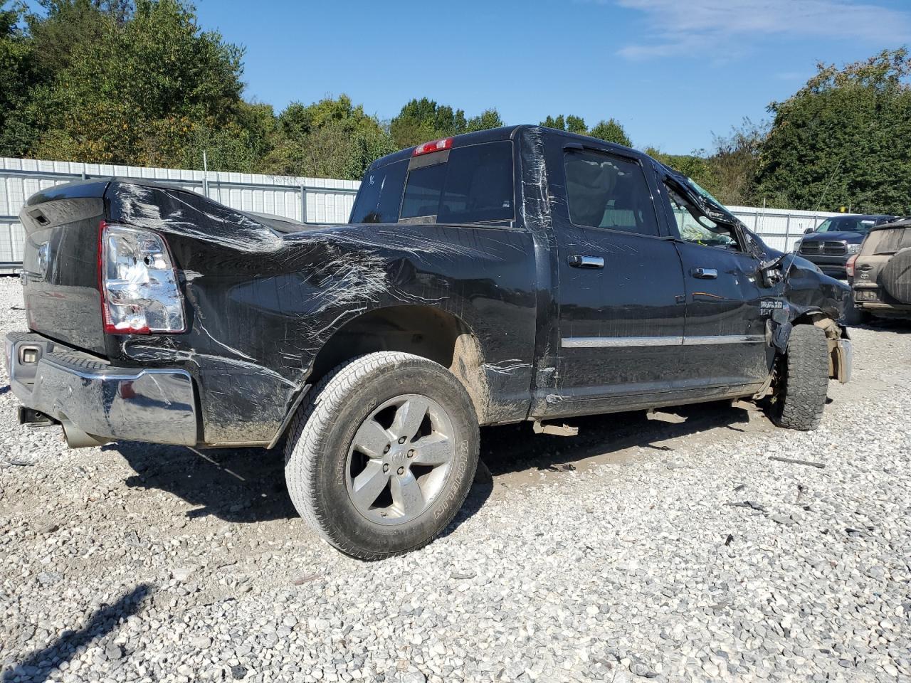 2016 Ram 1500 Slt - Image 3