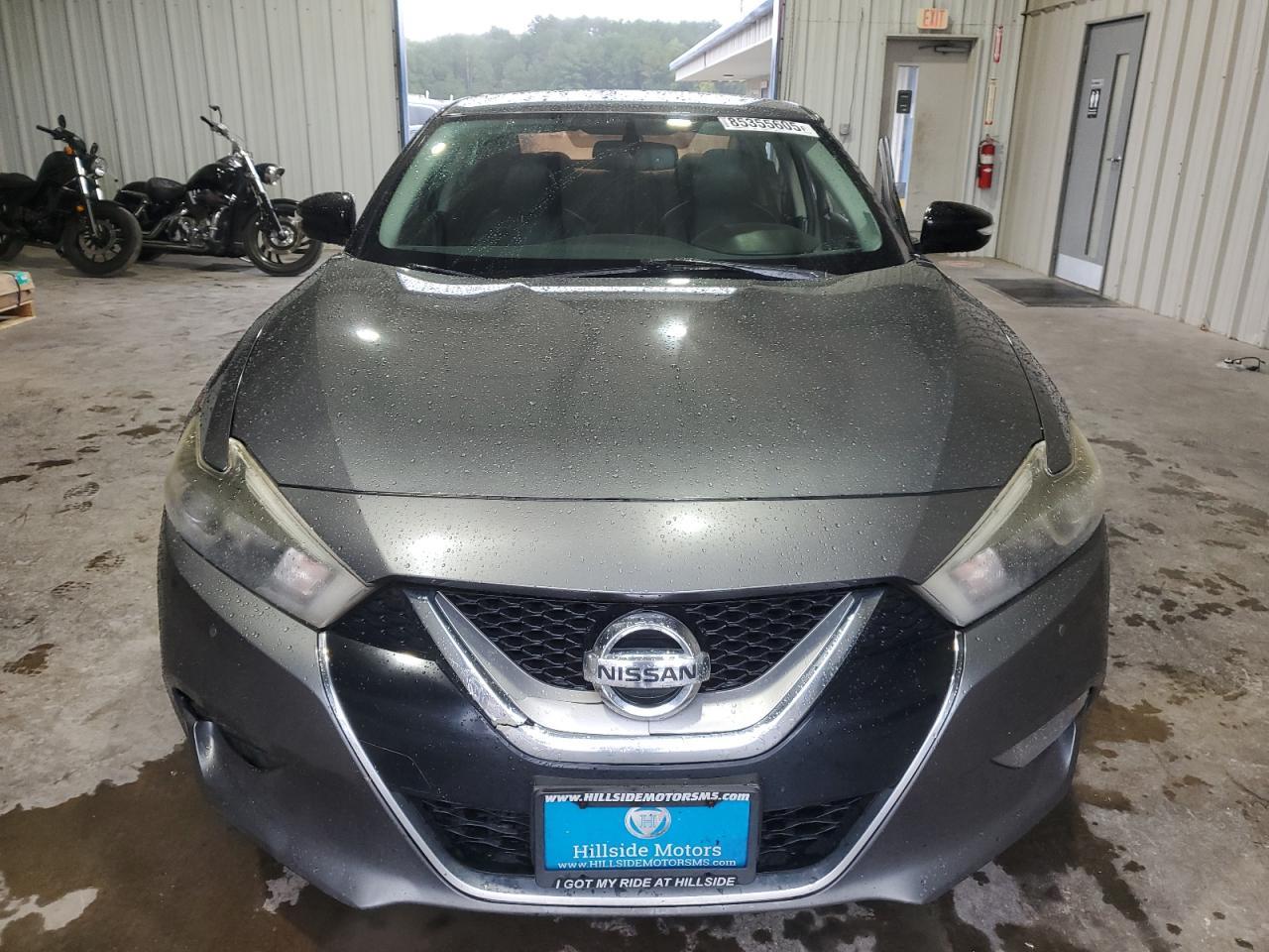 2017 Nissan Maxima 3.5S - Image 5