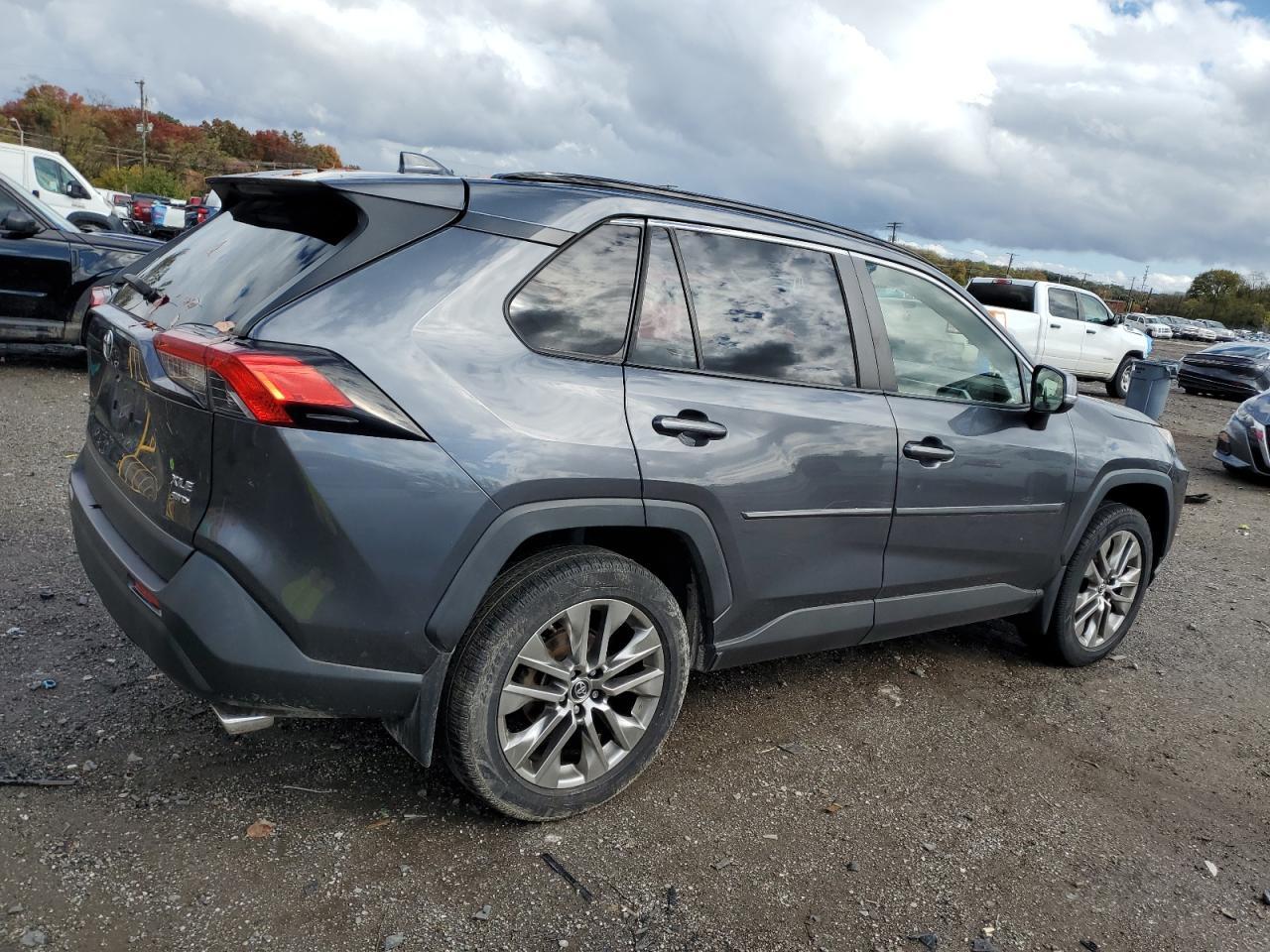 2019 Toyota Rav4 Xle Premium - Фото 3