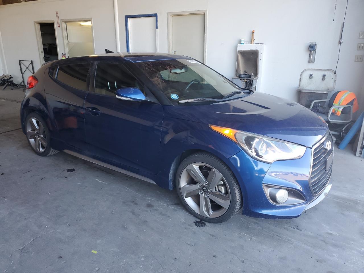 2017 Hyundai Veloster Turbo - Фото 4