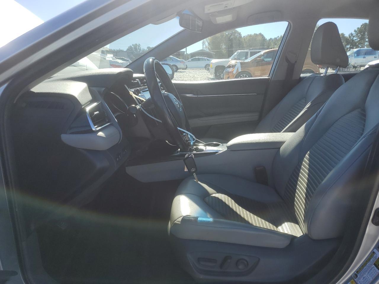 2018 Toyota Camry L - Image 7