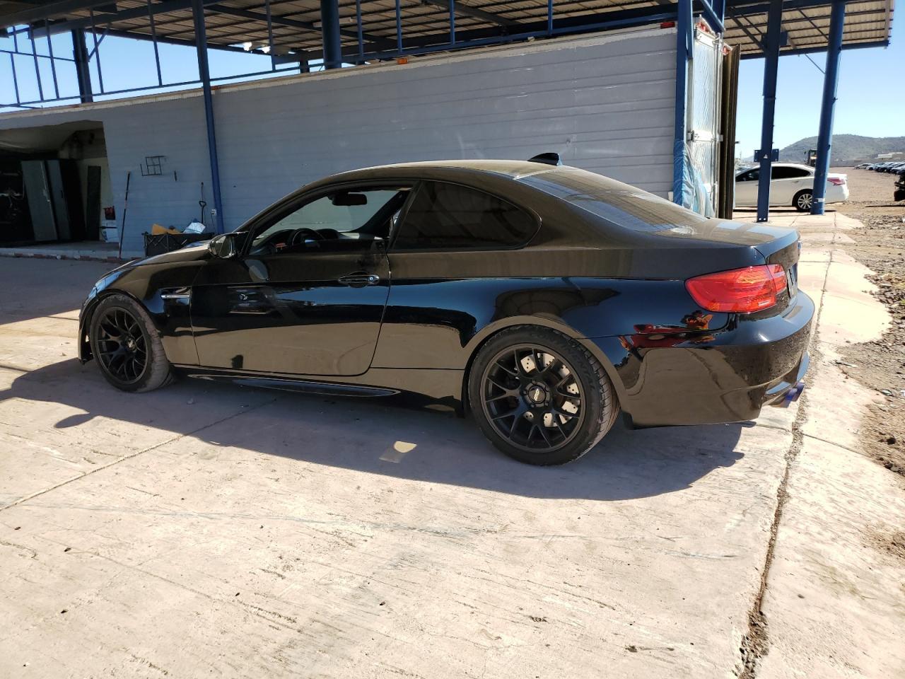 2010 BMW M3 - Фото 2