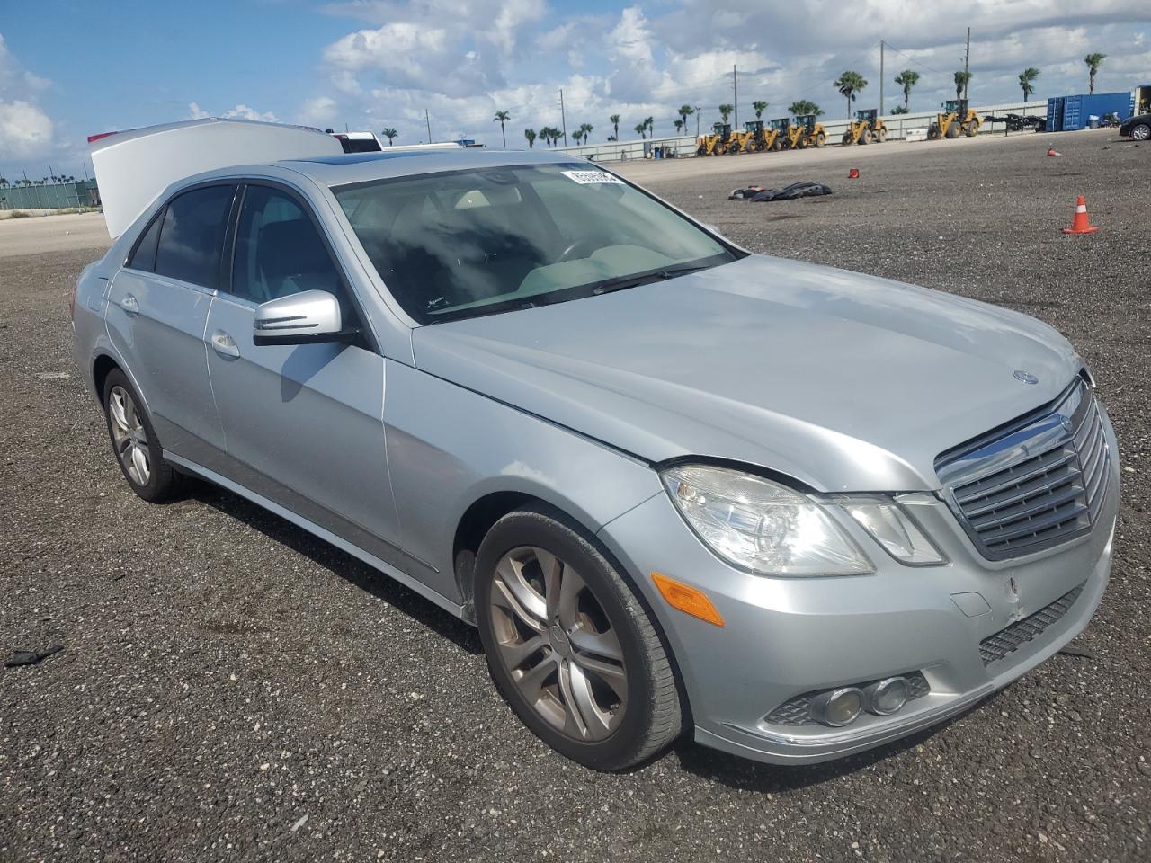 2011 Mercedes-Benz E 350 - Фото 4