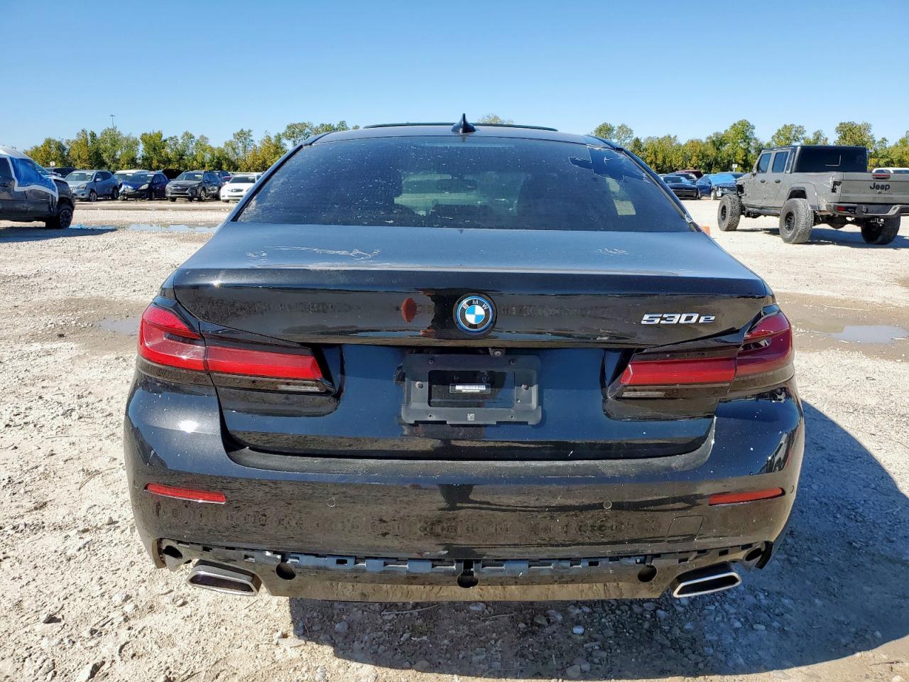 2023 BMW 530E - Image 6