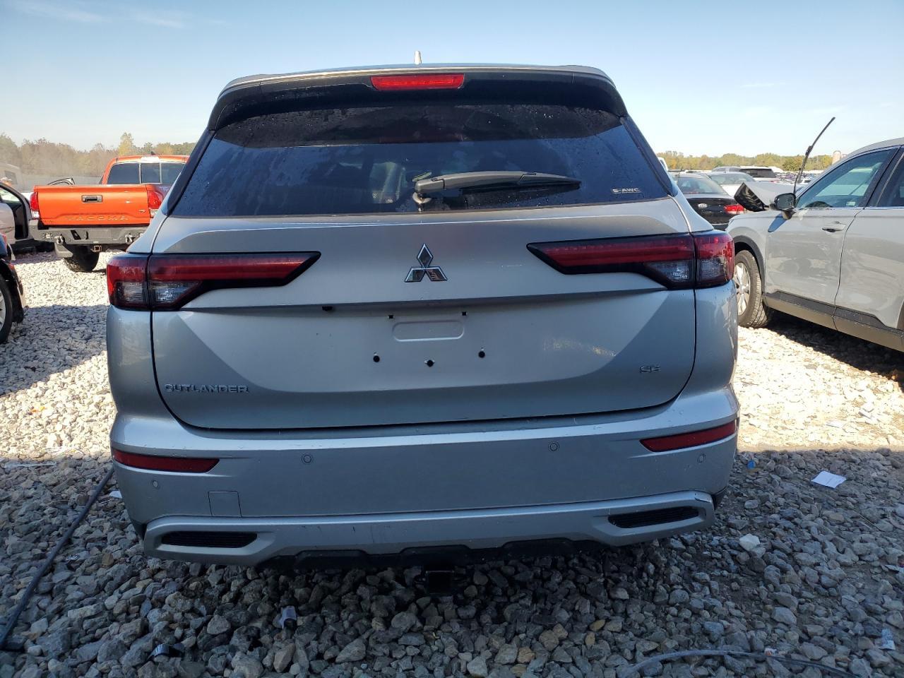 2023 Mitsubishi Outlander Se - Фото 6