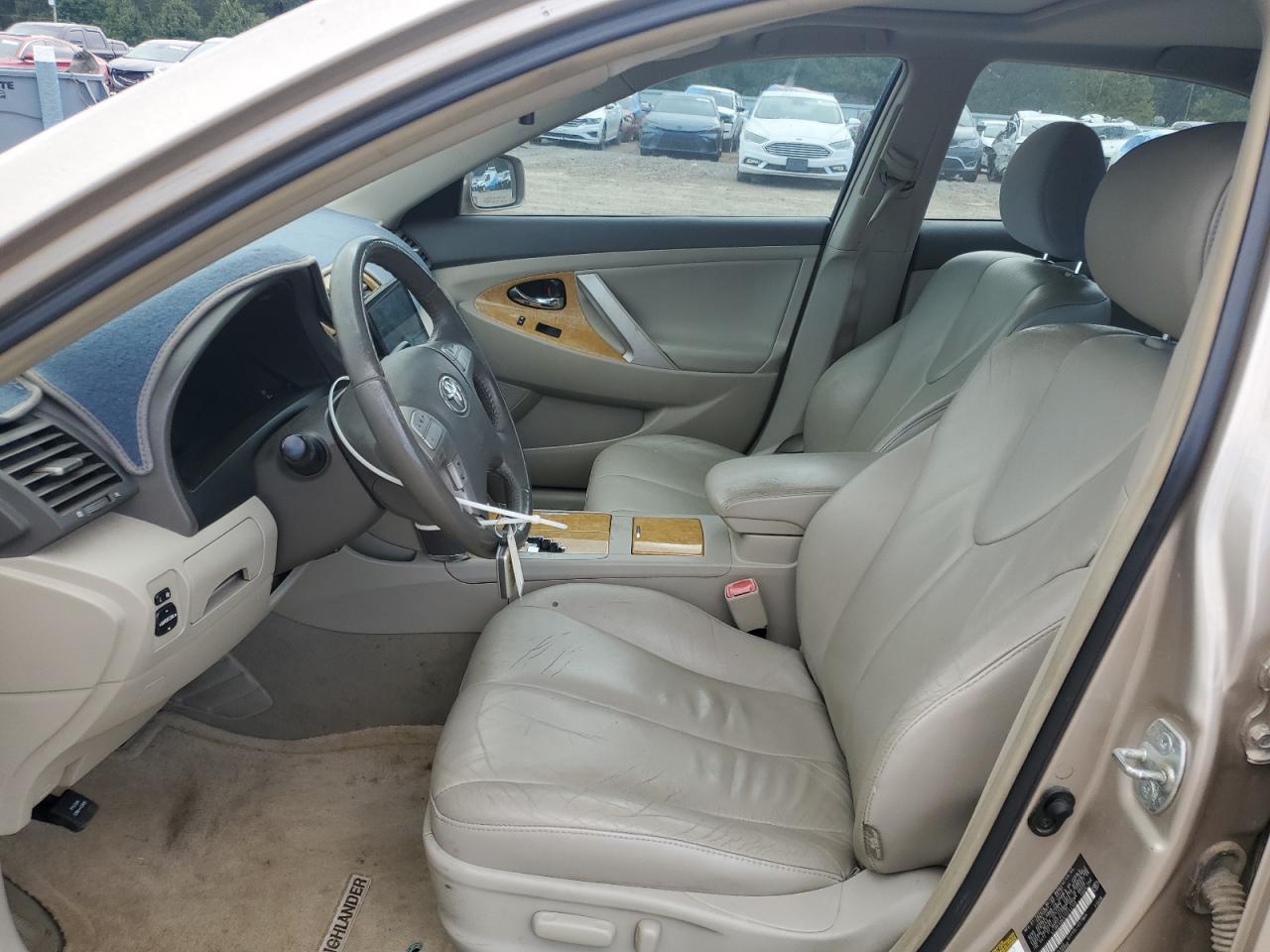 2007 Toyota Camry Le - Image 7