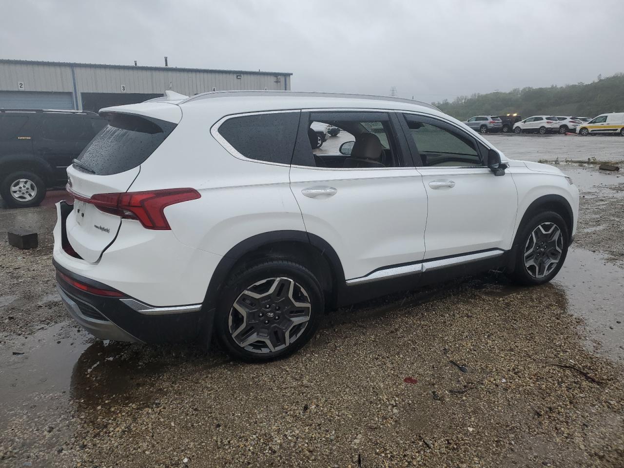 2023 Hyundai Santa Fe Hybrid Limited - Image 3