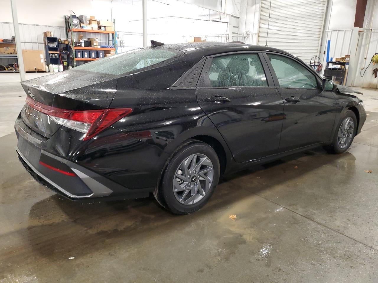 2024 Hyundai Elantra Sel - Фото 3