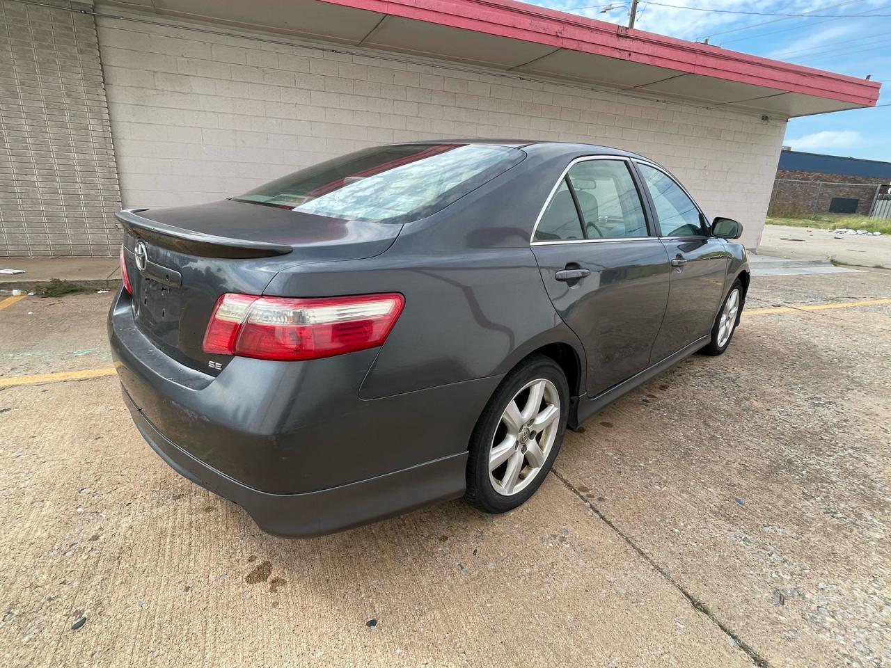 2009 Toyota Camry Base - Image 4