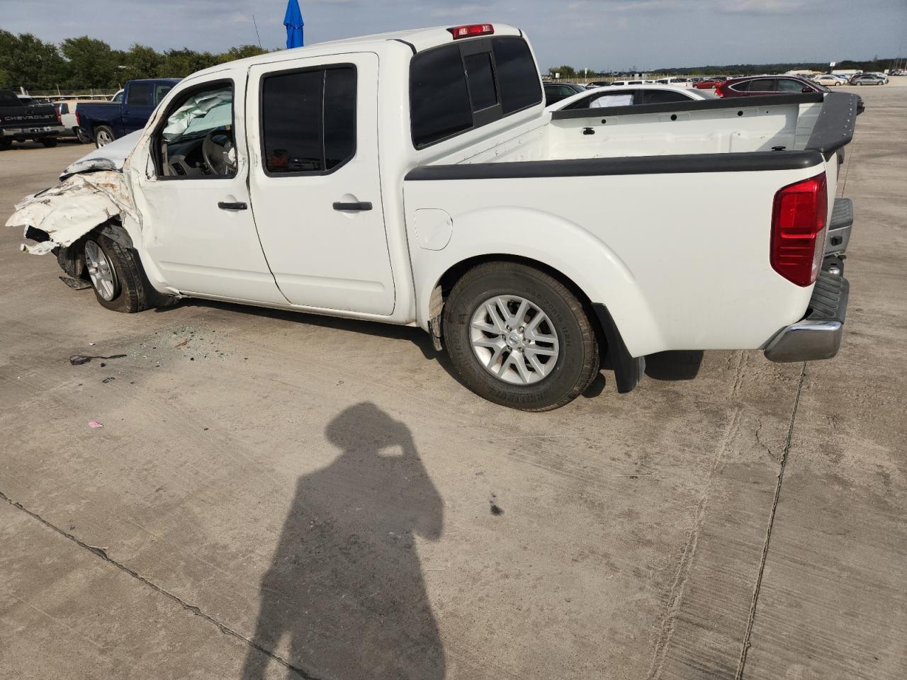 2021 Nissan Frontier S - Image 2