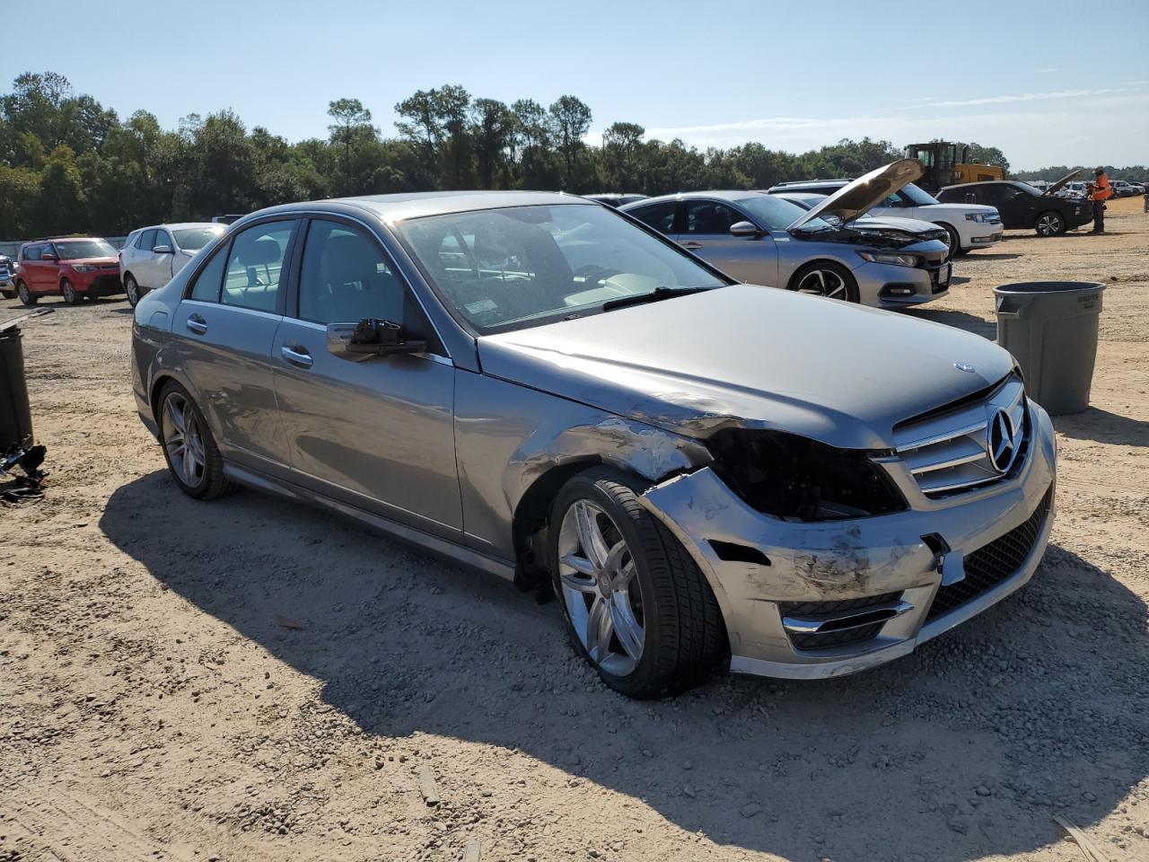 2013 Mercedes-Benz C 250 - Фото 4