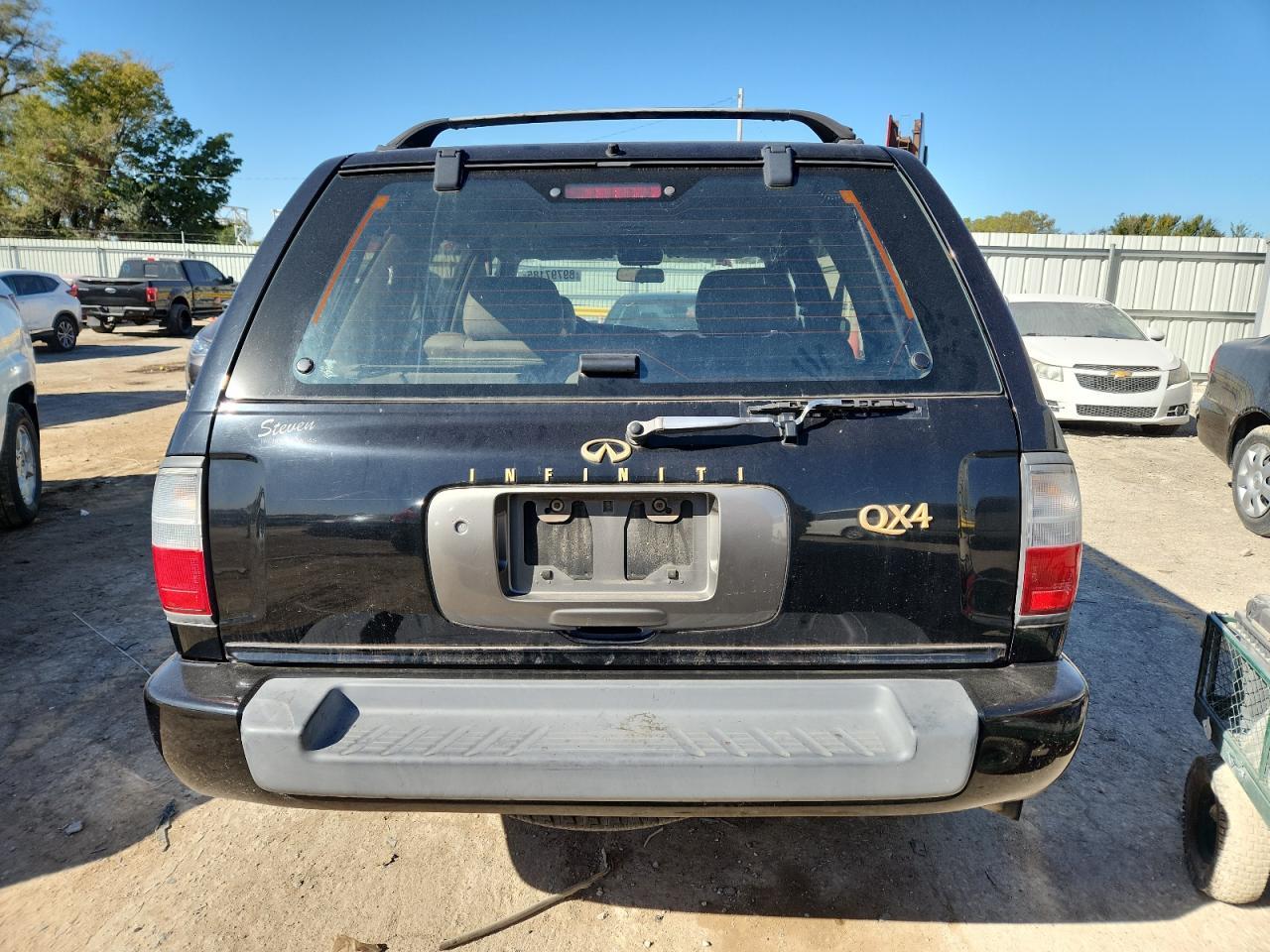 1998 Infiniti Qx4 - Image 6