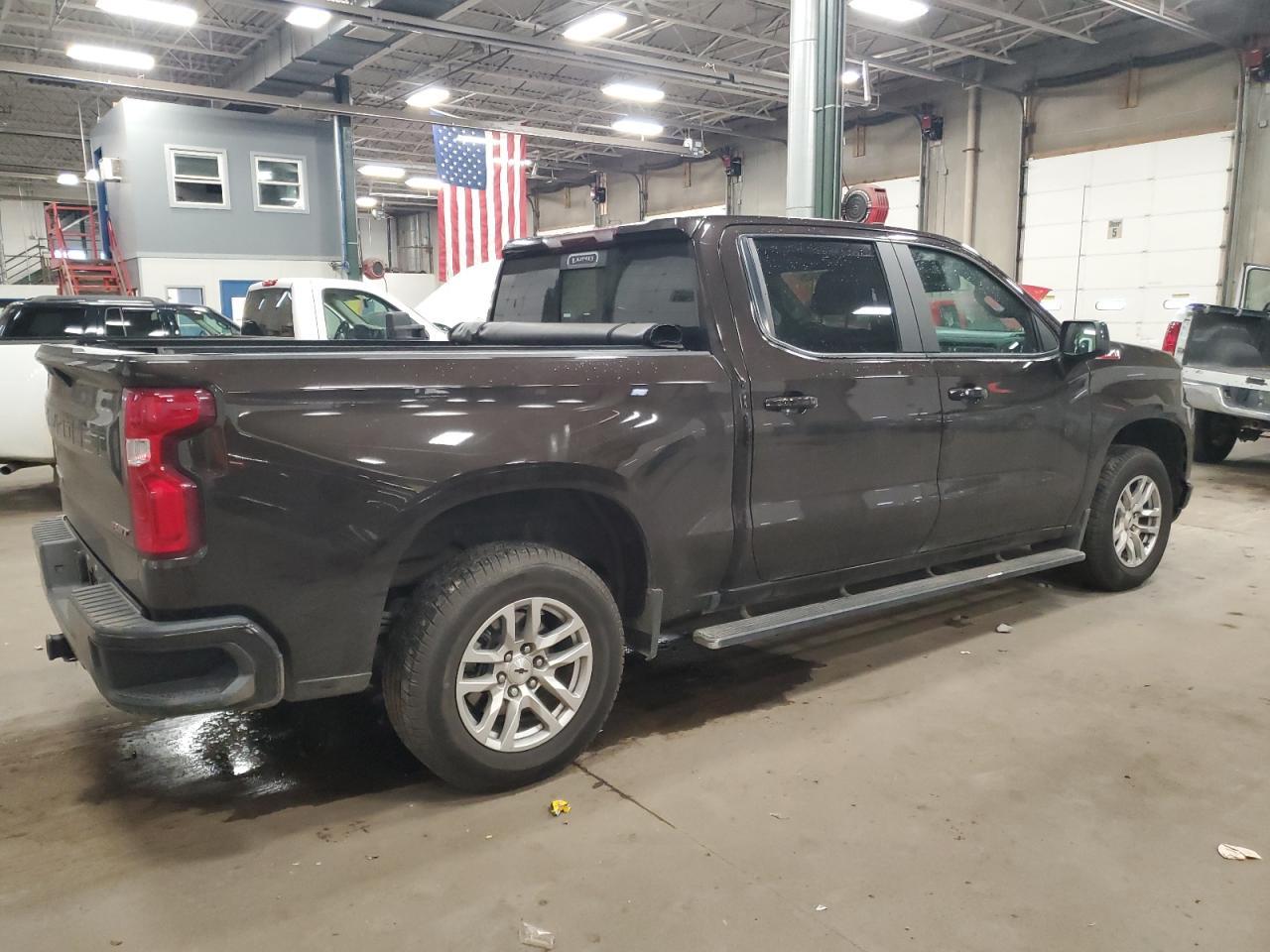 2020 Chevrolet Silverado K1500 Rst - Фото 3