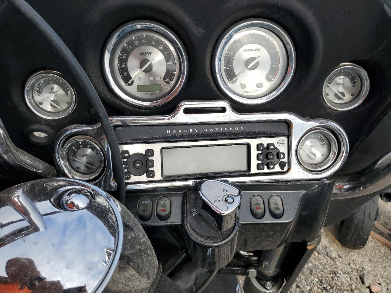 2009 Harley-Davidson Flhtcu - Image 7