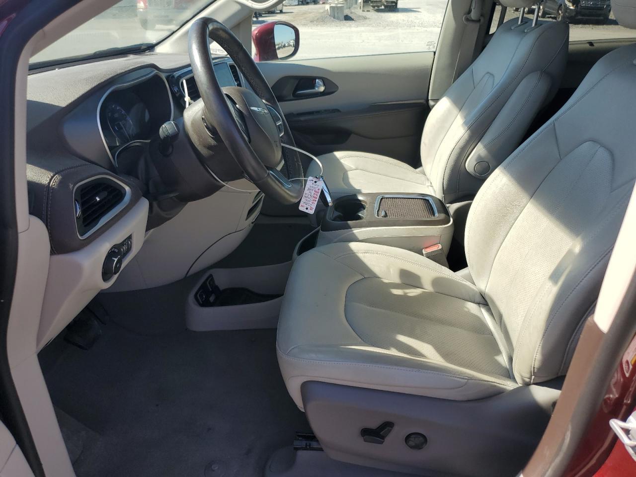 2021 Chrysler Pacifica Touring L - Фото 7