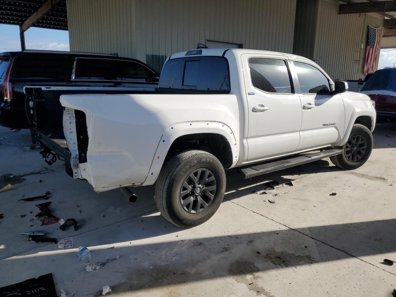 2023 Toyota Tacoma Double Cab - Image 3