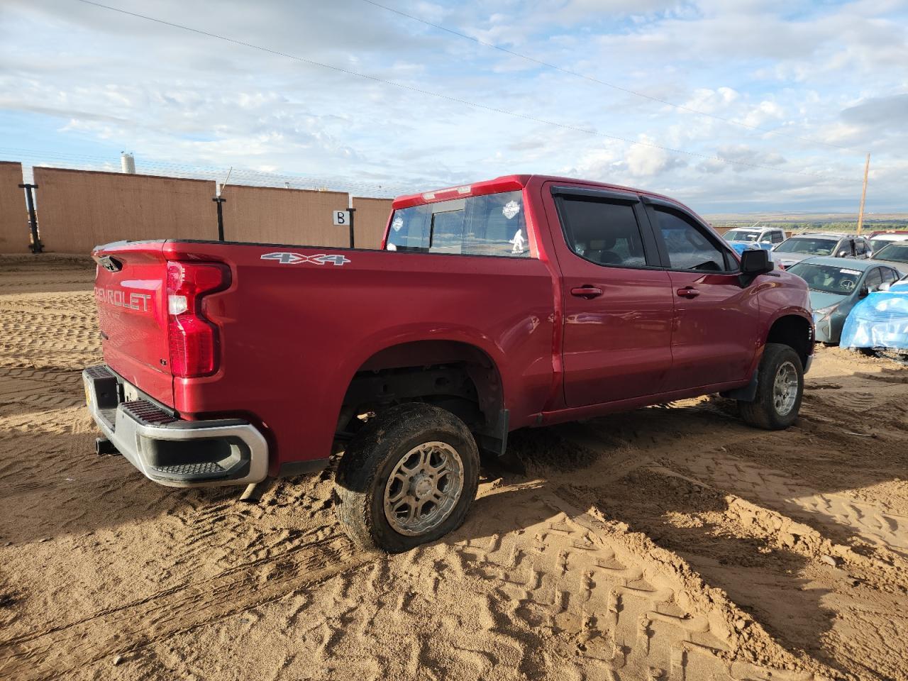 2022 Chevrolet Silverado K1500 Lt - Фото 3