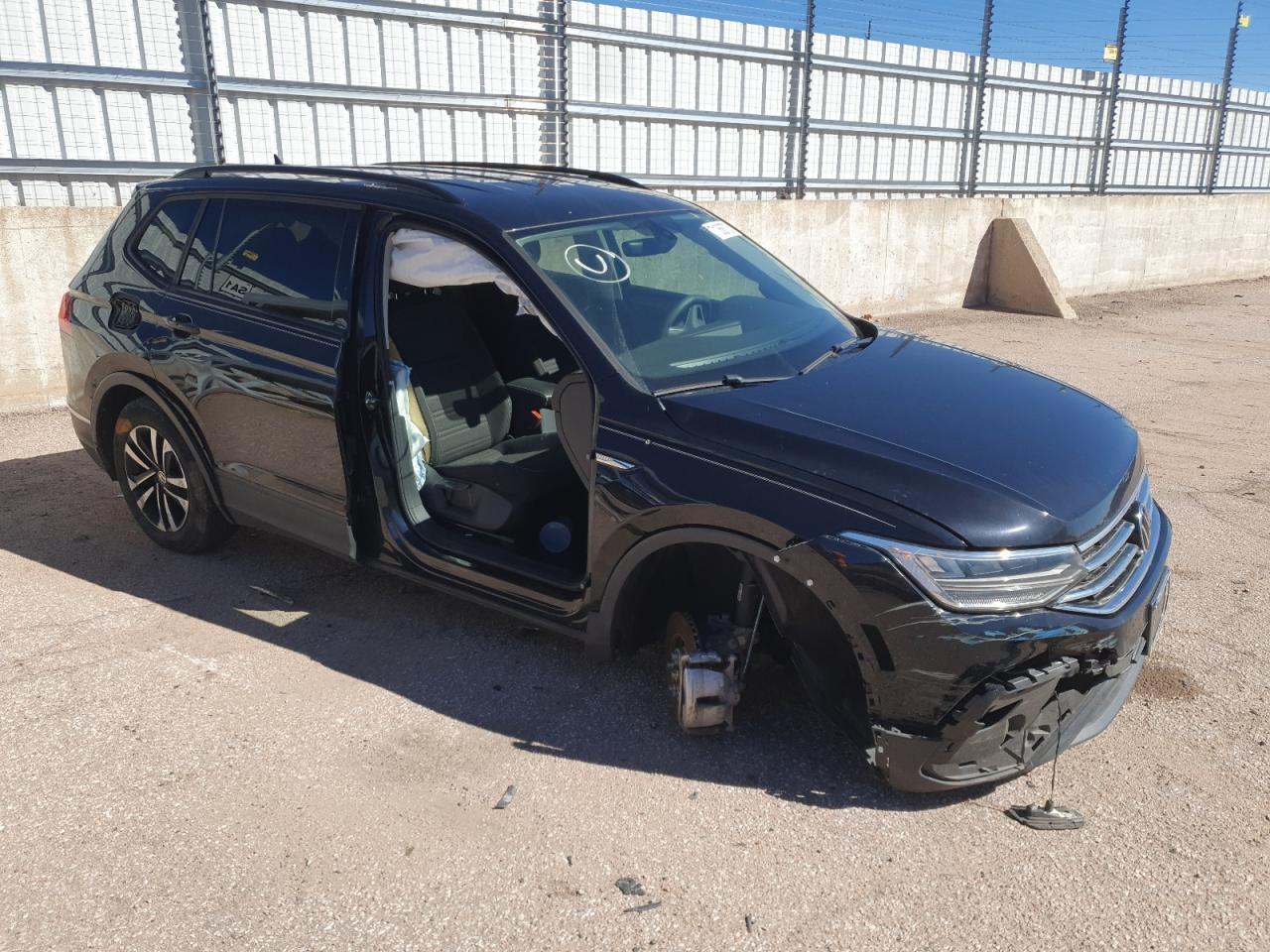 2023 Volkswagen Tiguan S - Image 4