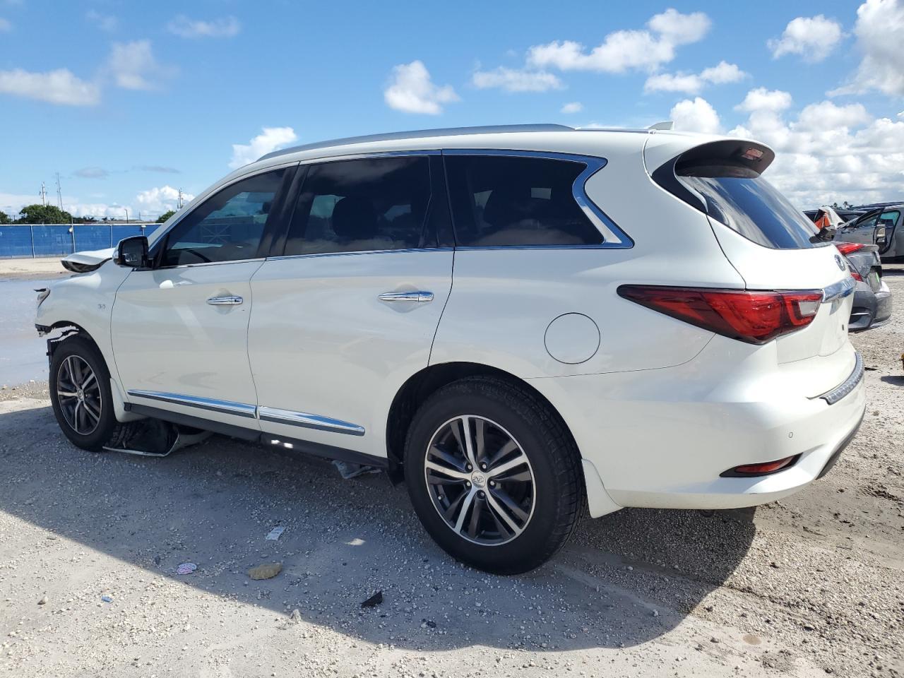 2019 Infiniti Qx60 Luxe - Фото 2