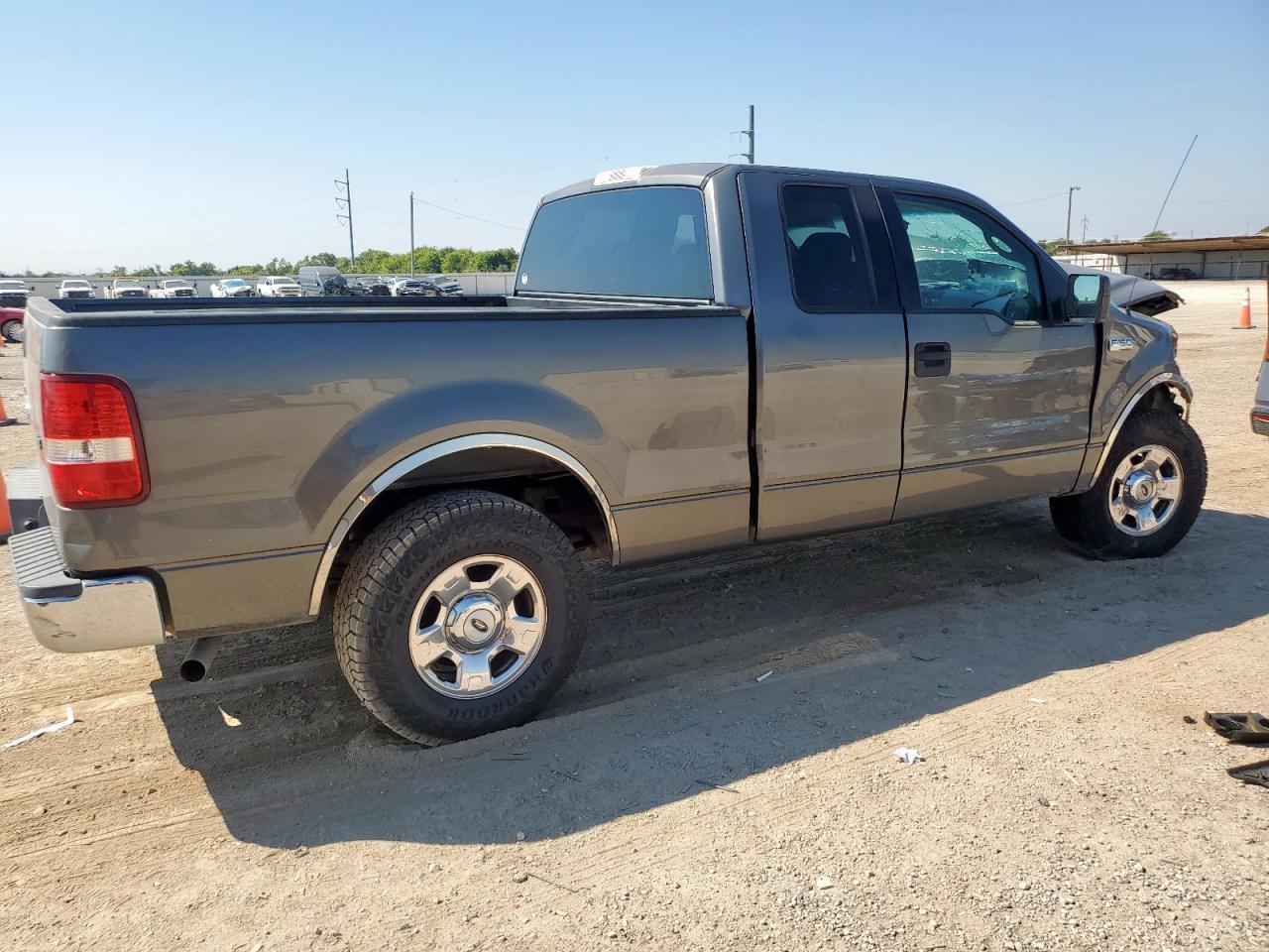 2004 Ford F150 - Image 3