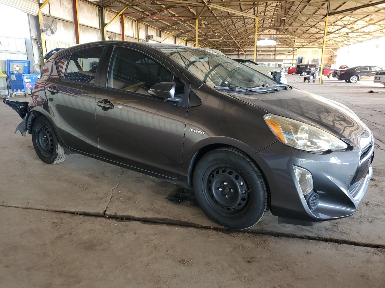 2015 Toyota Prius C - Фото 4