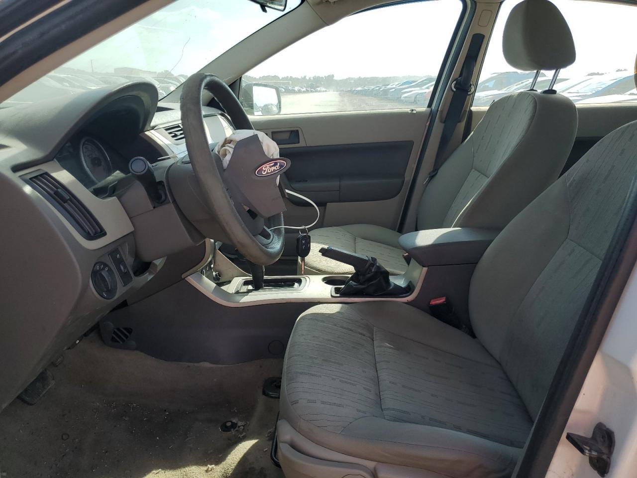 2010 Ford Focus Se - Фото 7