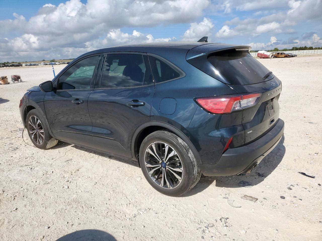 2022 Ford Escape Se - Фото 2