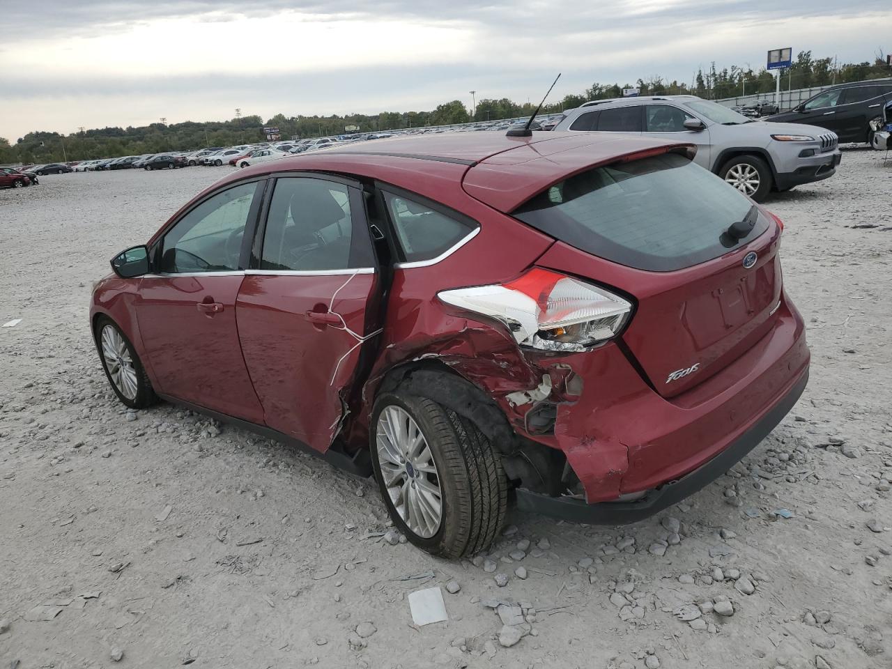 2017 Ford Focus Titanium - Image 2