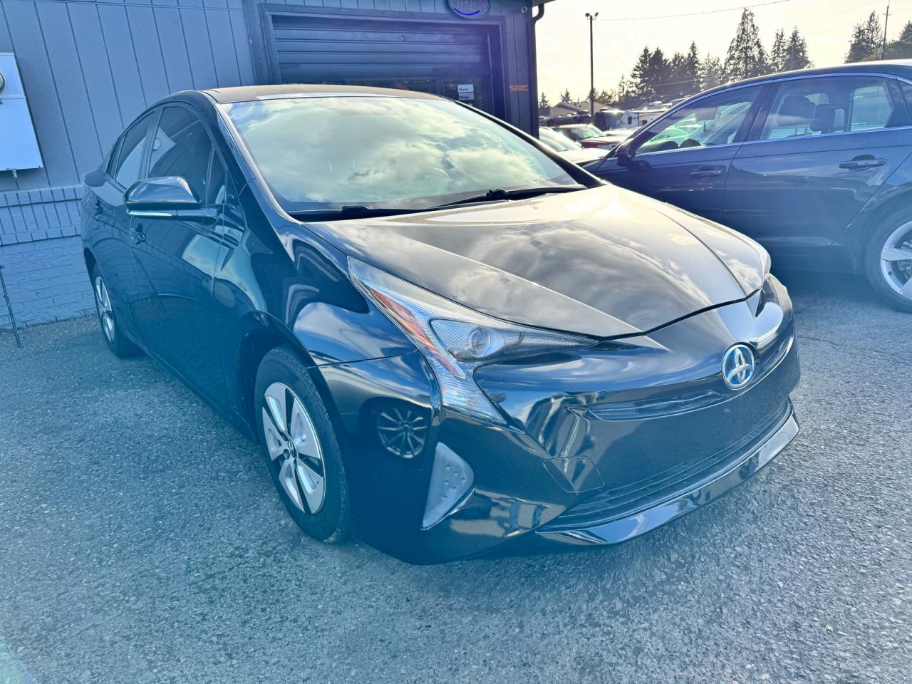 2016 Toyota Prius - Image 2