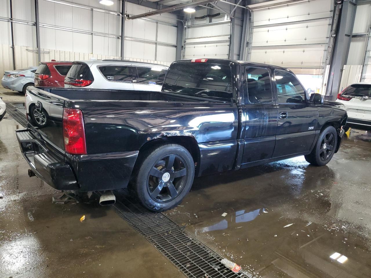 2003 Chevrolet Silverado K1500 - Фото 3