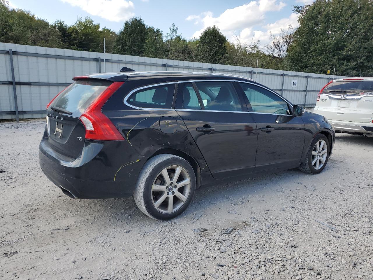 2016 Volvo V60 T5 Premier - Фото 3