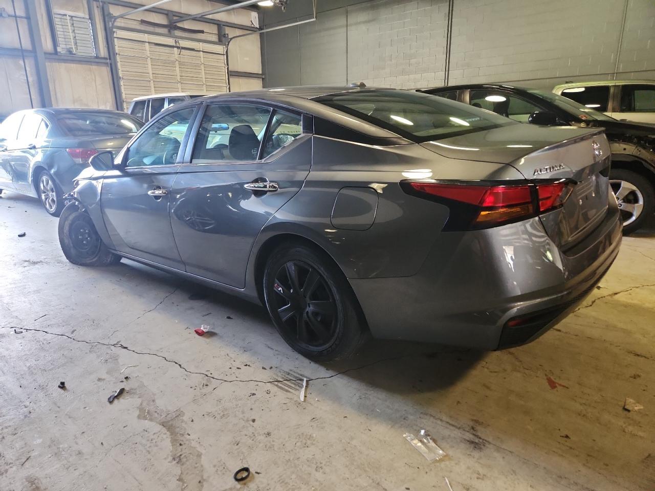 2020 Nissan Altima 2.5 S - Image 2