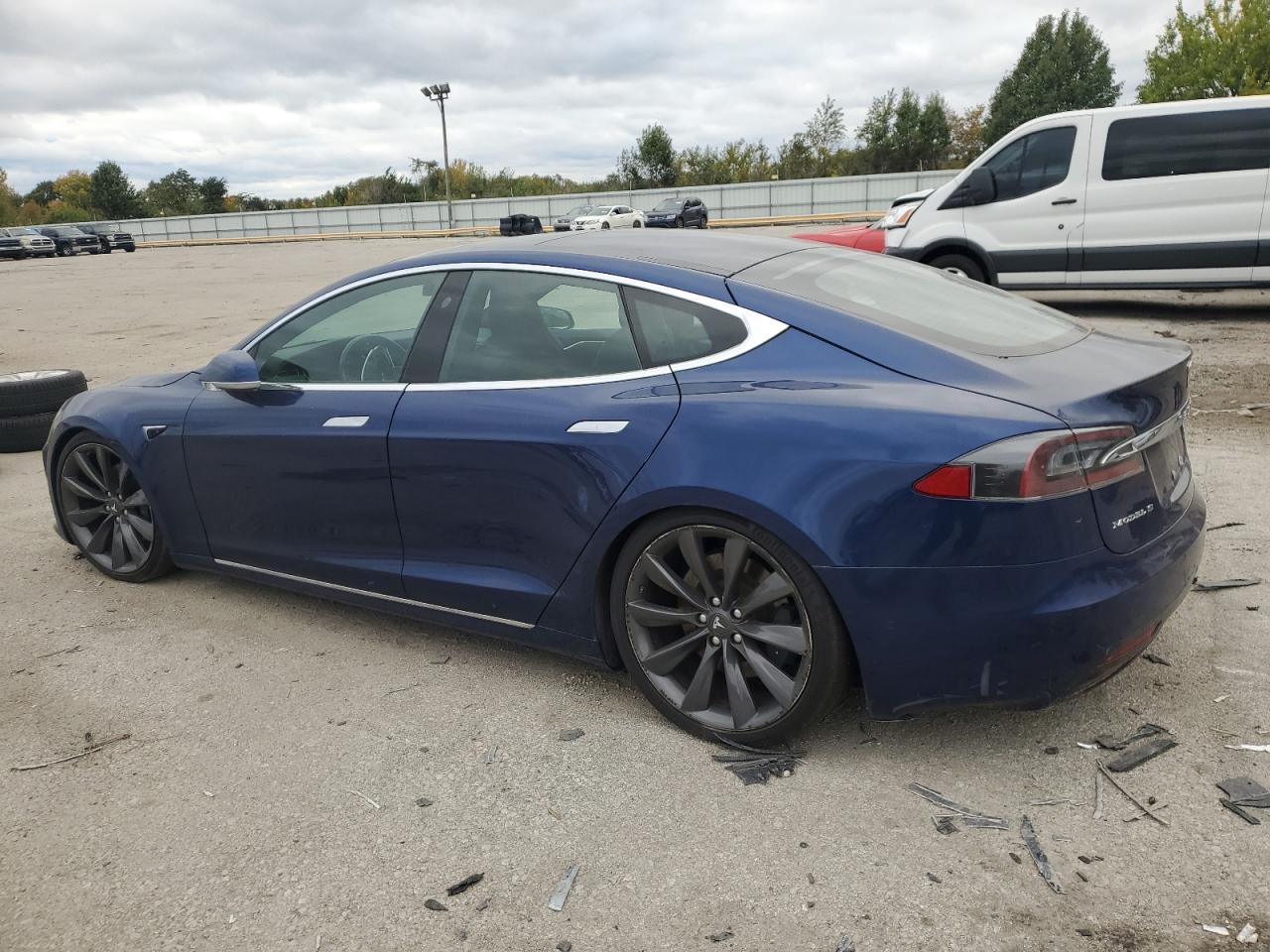 2017 Tesla Model S - Image 2