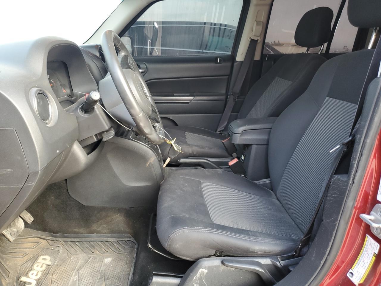 2012 Jeep Patriot Latitude - Фото 7