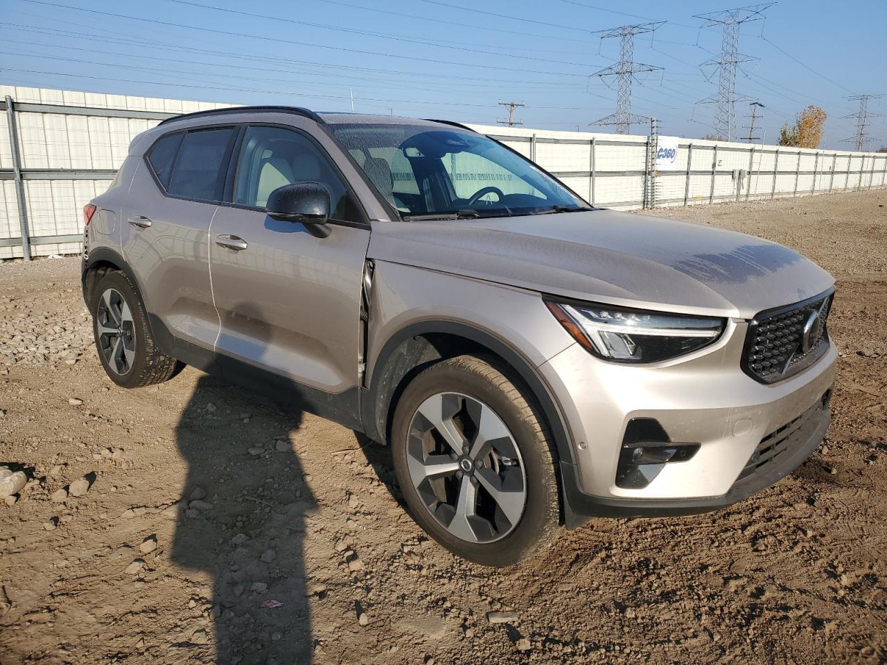 2024 Volvo Xc40 Plus - Фото 4