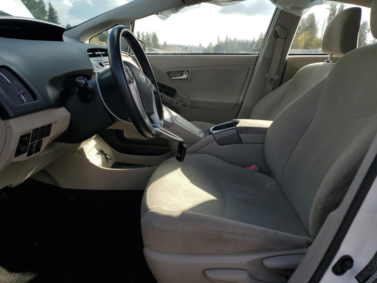 2012 Toyota Prius - Фото 7