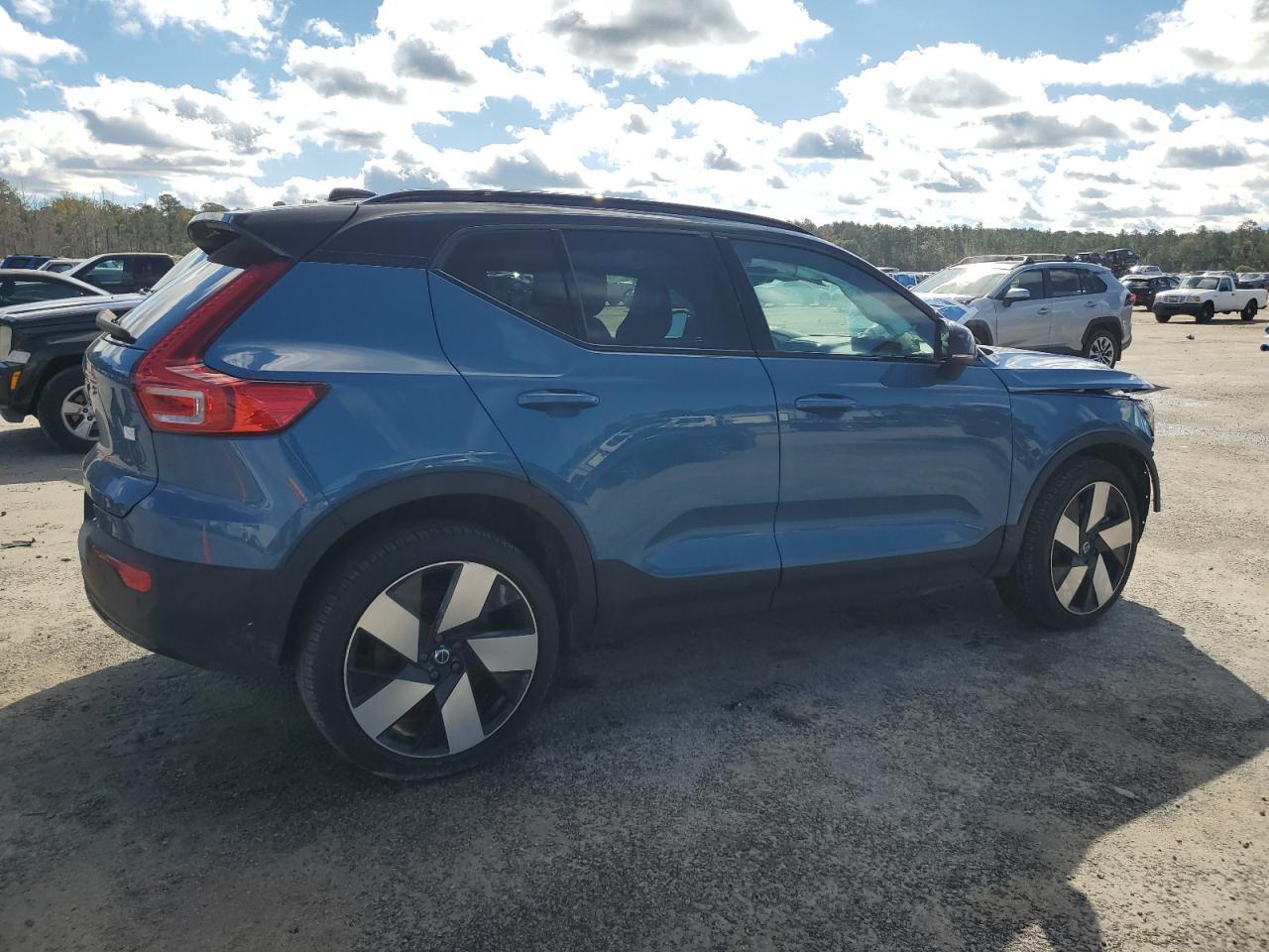 2024 Volvo Xc40 Recharge Ultimate - Image 3