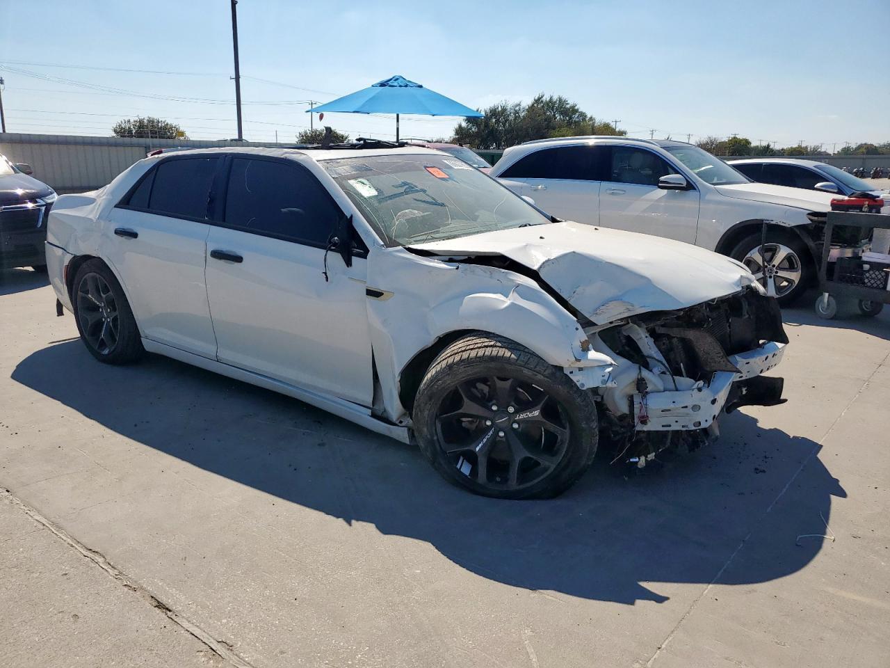 2023 Chrysler 300 S - Фото 4