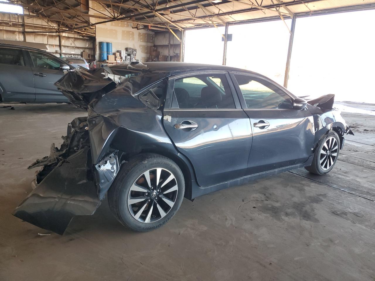 2018 Nissan Altima 2.5 - Image 3