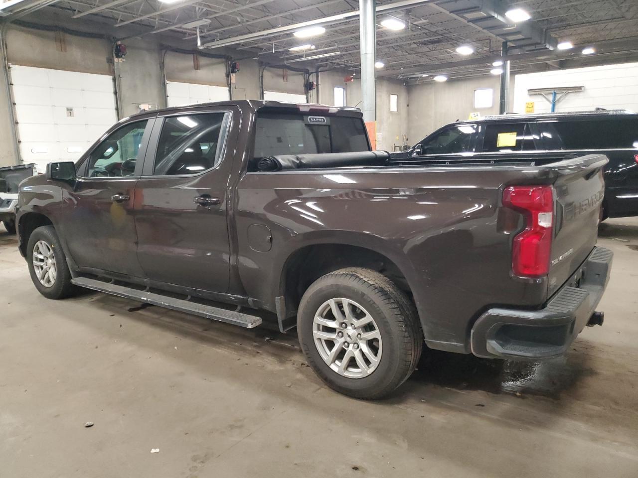 2020 Chevrolet Silverado K1500 Rst - Фото 2